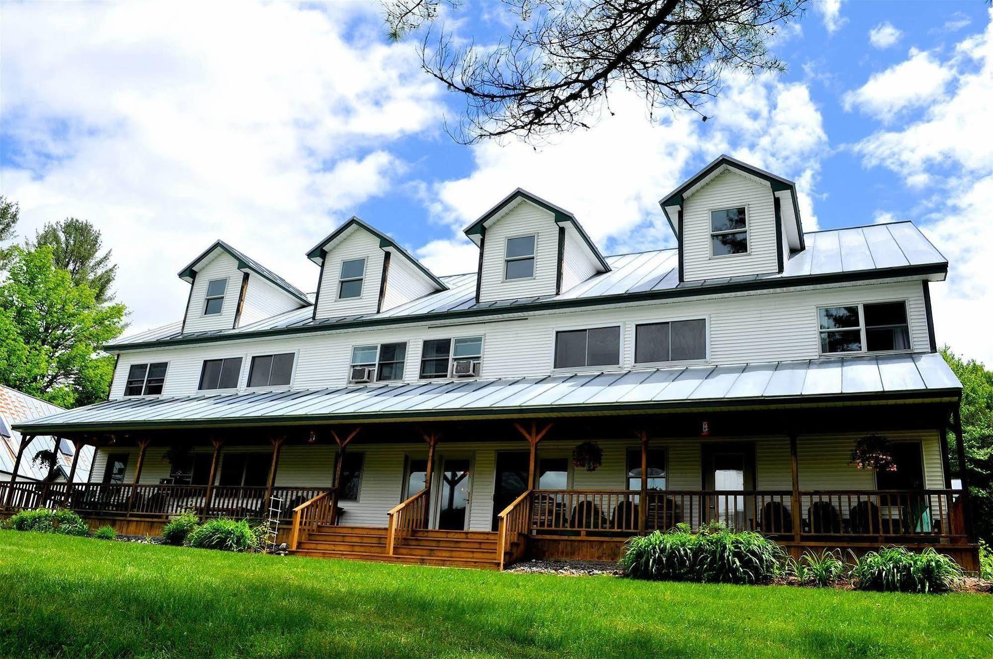 Inn By The River The Forks Экстерьер фото